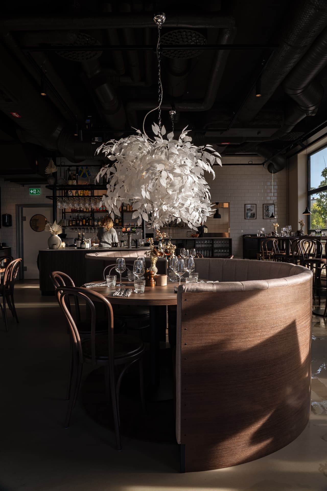 Food, drinks and dining room at Bistro Jarla in Täby (1)